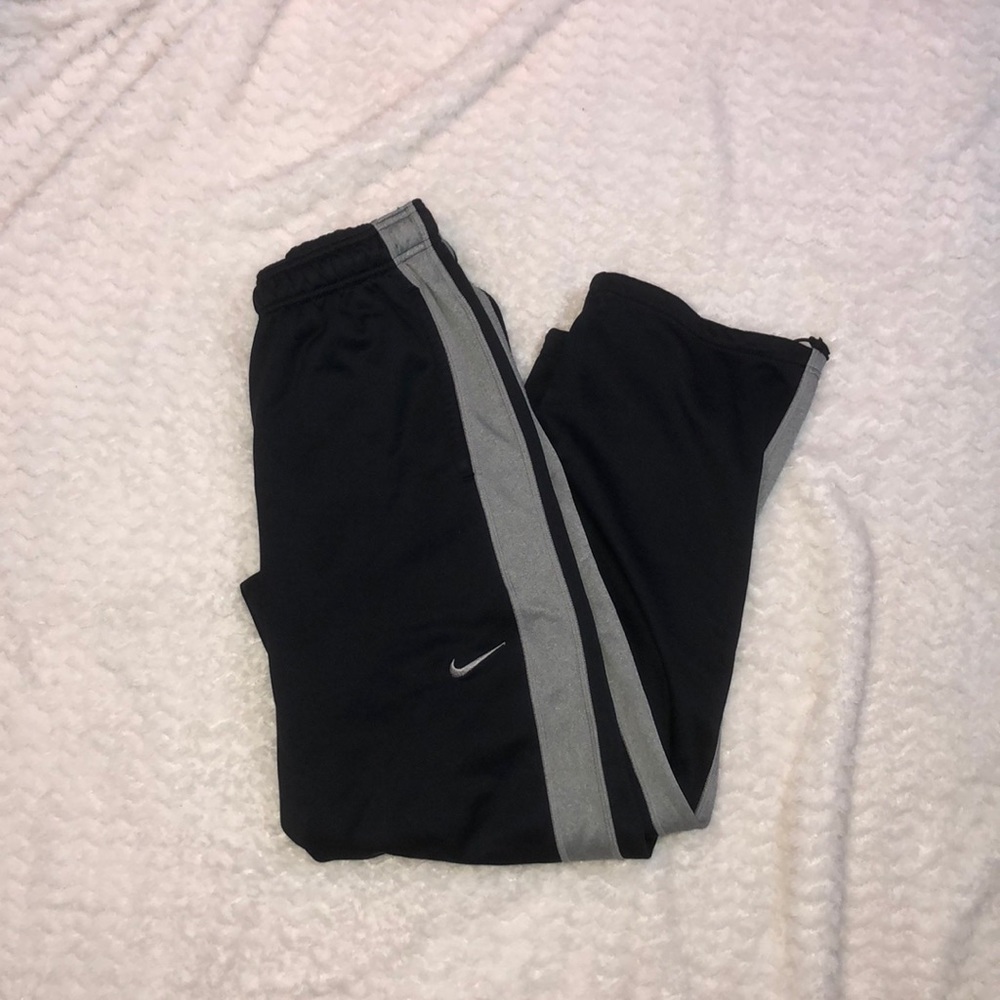 NIKE SWEATPANTS
